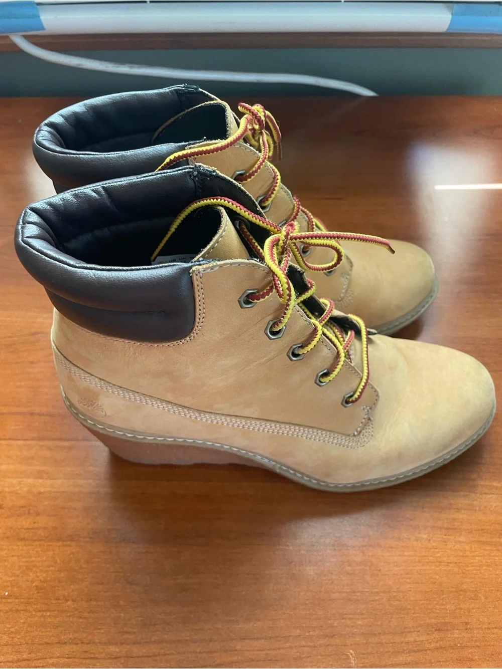 Timberland Women’s  Wedge Leather Booties Earth-keepers Brown Amston